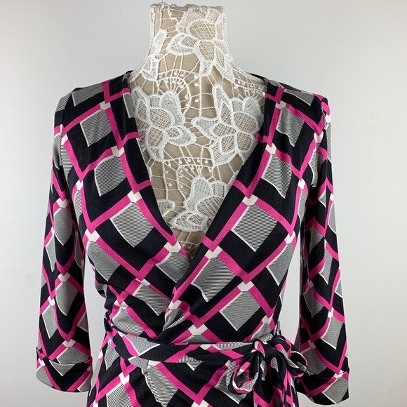 Diane Von Furstenberg Size 2 New Julian Wrap Dress - Picture 2 of 8